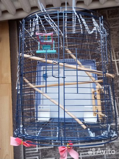 Продам клетку для птиц
