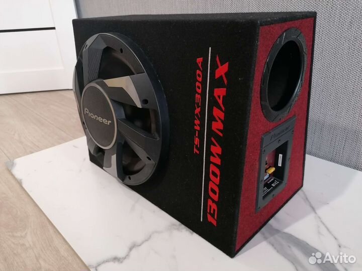 Автомобильный сабвуфер Pioneer TS-WX300A