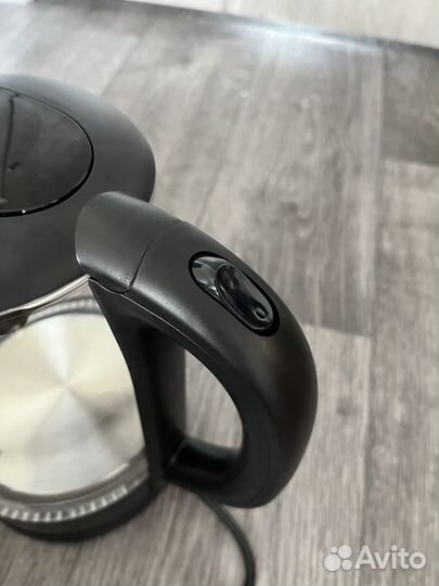 Чайник электрический Starwind новый