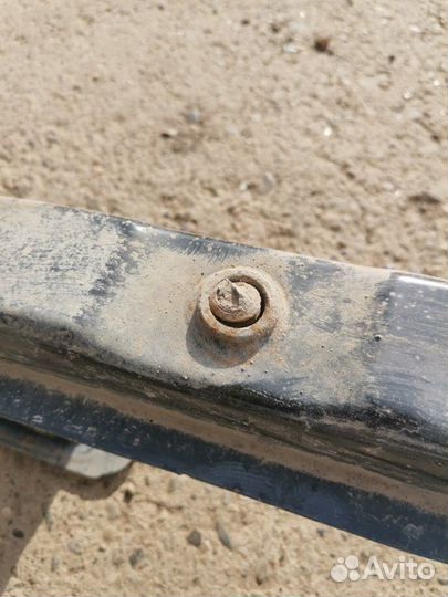 Усилитель бампера задний Ford Focus 3 pnda 2012