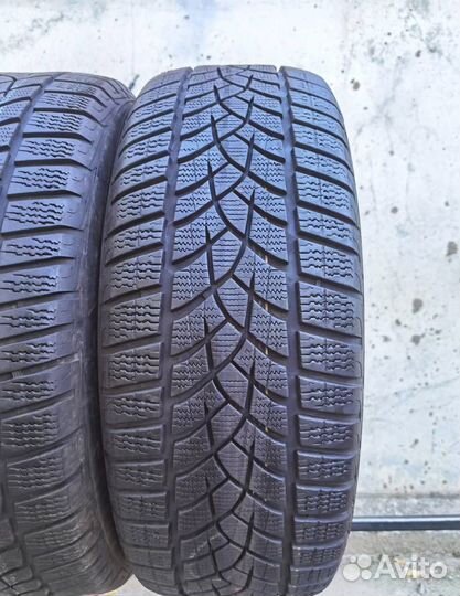 Goodyear UltraGrip Performance 235/55 R18 104H