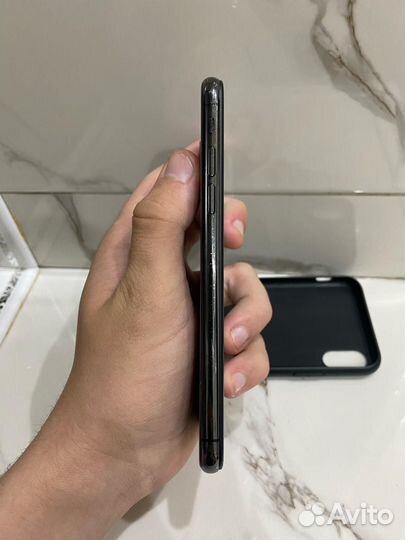 iPhone X, 64 ГБ