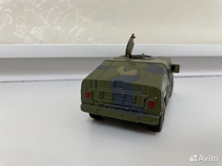 Модель автомобиля Humvee