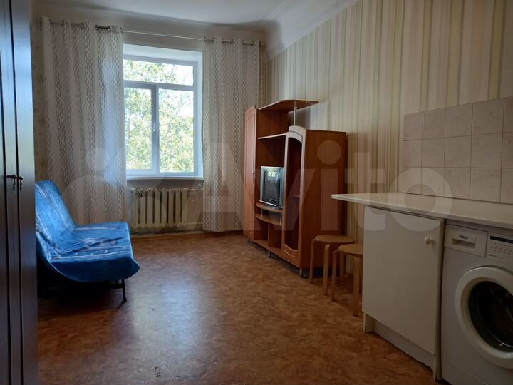 Комната 18 м² в > 9-к., 3/5 эт.