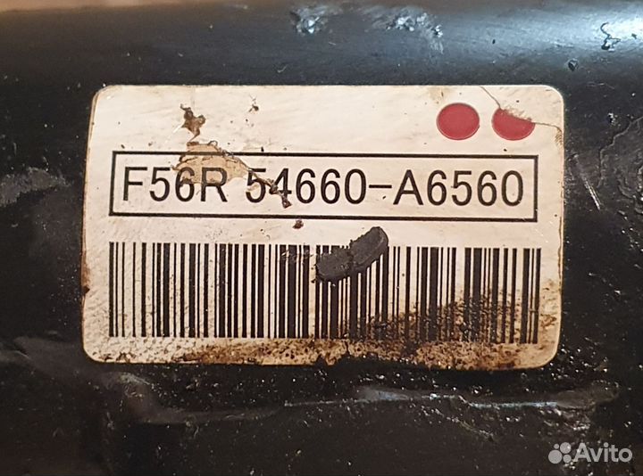 Амортизвторы передние Kia Ceed jd 2014г