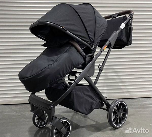 Прогулочная коляска luxmom