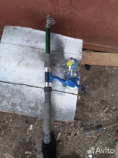 Спининги,блесна,катушка.Цена за все