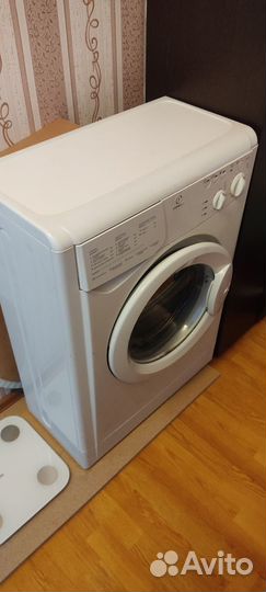 Стиральная машина Indesit WIU102