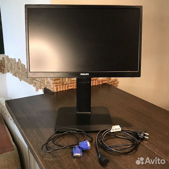 Монитор philips 223V5L