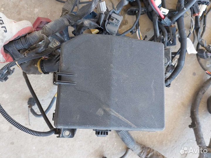 Mitsubishi outlander 3 проводка моторного отсека