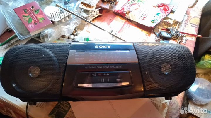 Радио-кассетная мангитола Sony CFS-B5S