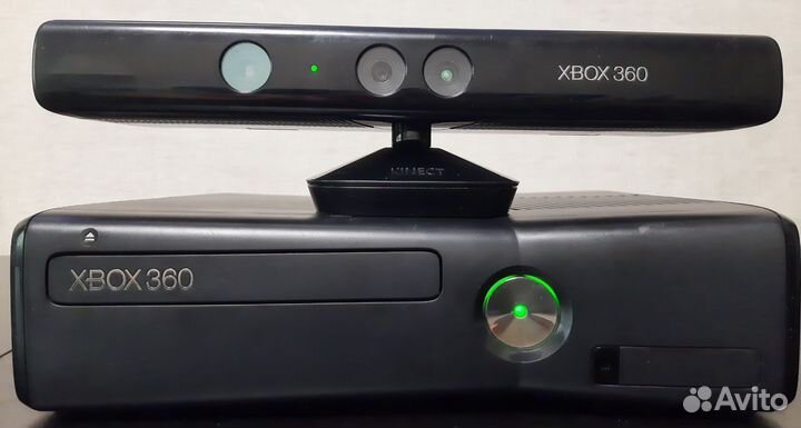 Xbox 360 Slim freeboot 500Gb 2 джойстика kinect