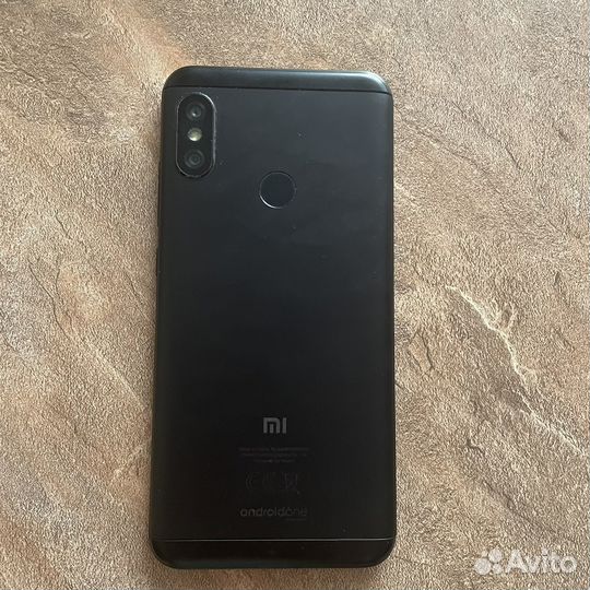 Xiaomi Mi A2 Lite Android One, 4/64 ГБ