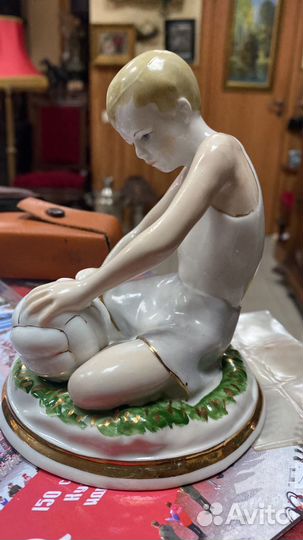 Статуэтка юный футболист Чудово