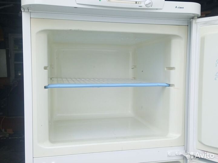 Холодильник бу indesit