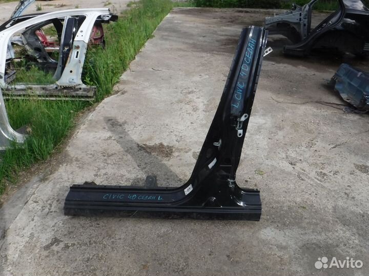 Стойка средняя левая + порог Honda Civic 4D 2007