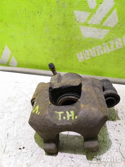 Суппорт задний левый Тойота Хайлендер