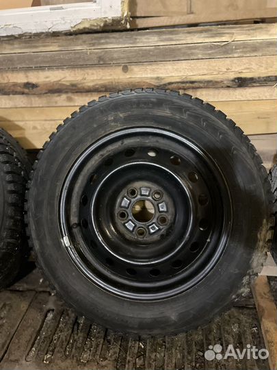 Nokian Tyres Hakkapeliitta 5 205/60 R16 96T