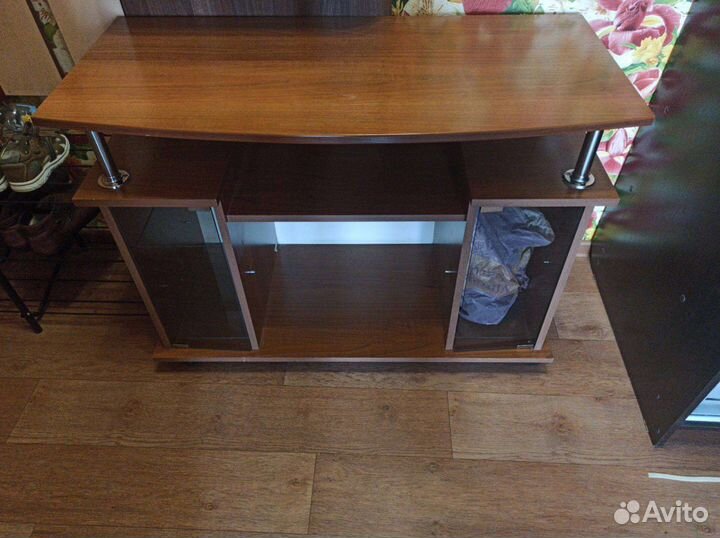 Тумба под телевизор