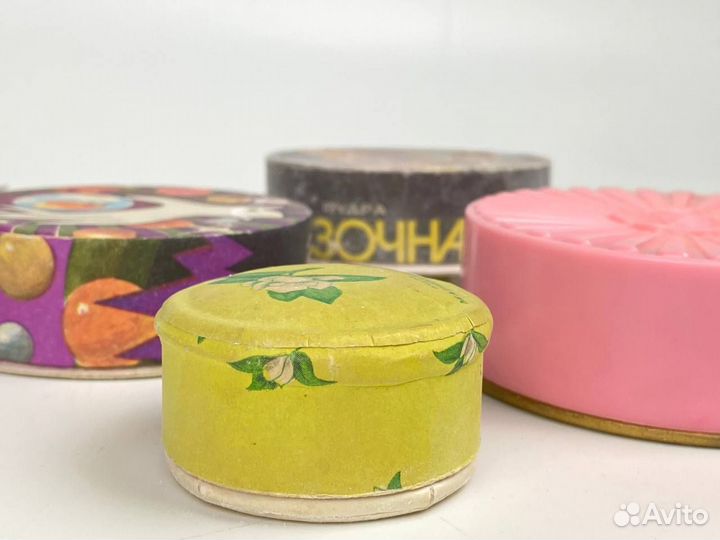 Винтажные пудренницы. Красочная упаковка