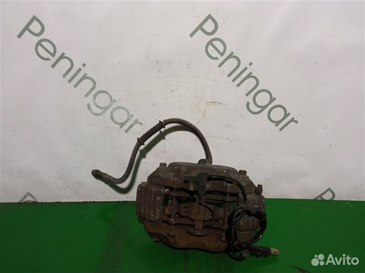 Суппорт передний правый Mercedes-Benz S-Class W221