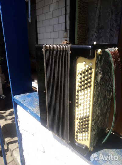 Баян в хорошем состоянии