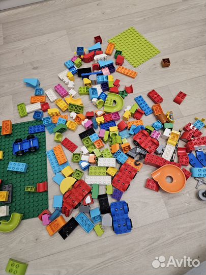 Lego duplo 3 набора + детали