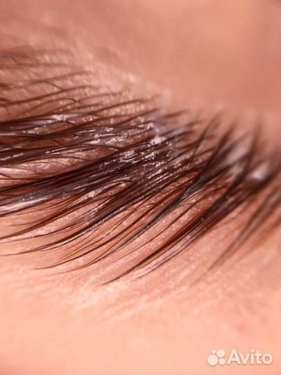 Наращивание ресниц /оформление бровей