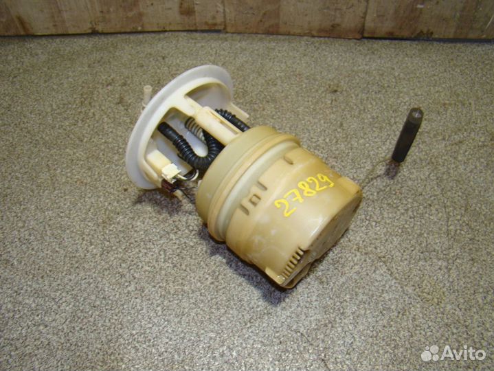 Насос топливный Peugeot 206