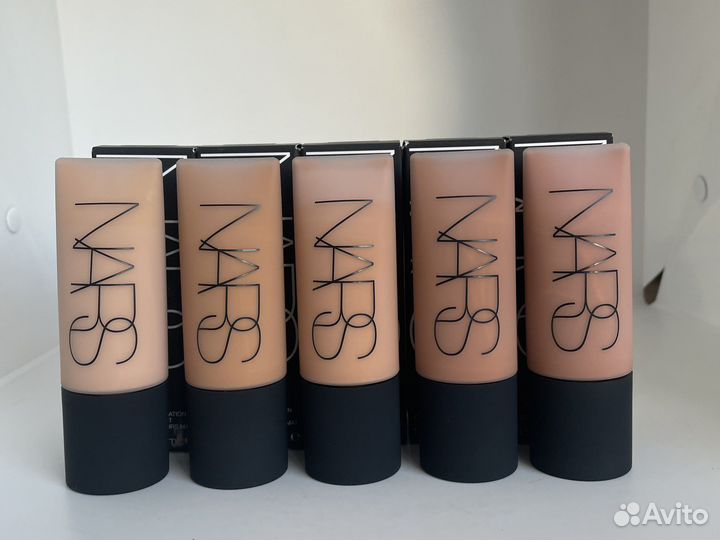 Тональный крем Nars