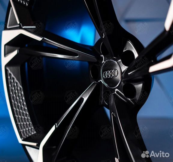 Кованые диски Audi RS6 RS7 R22