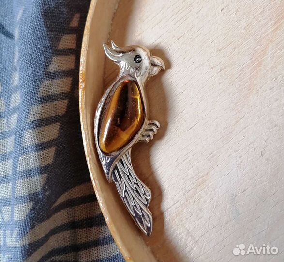 Брошь ретро