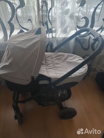 Продам коляску 3 в 1