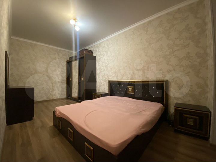 2-к. квартира, 68 м², 6/6 эт.