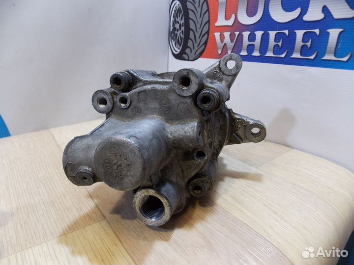 BMW 5 E34 530i, 540i, Насос гидроусилителя