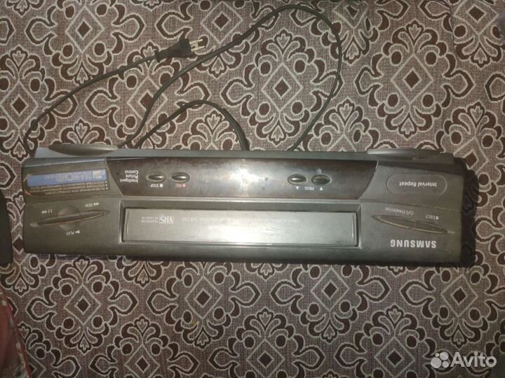 Видеомагнитофон