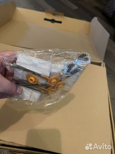 Моющий робот пылесос Liectroux C30B