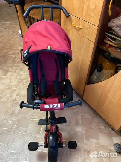 Детский велосипед с родительской ручкой