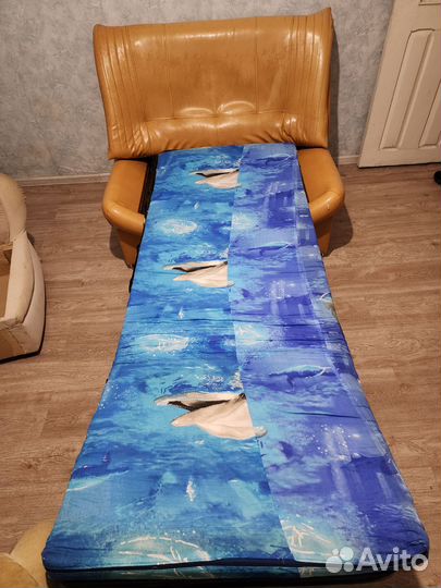 Кожаный диван бу