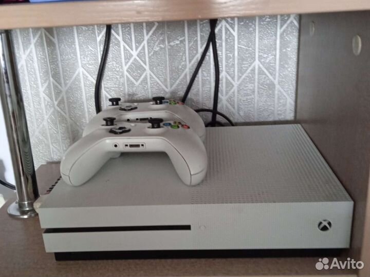 Xbox One s