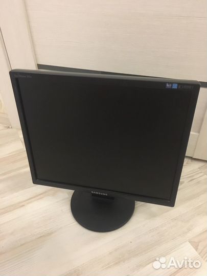 Монитор для компьютера samsung черный
