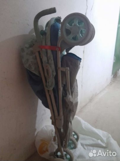 Коляска трость