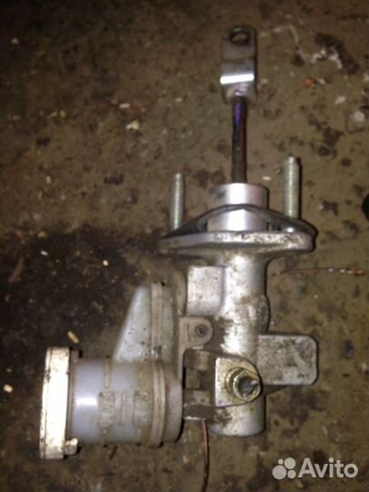 Цилиндр сцепления главный Pajero Sport 2