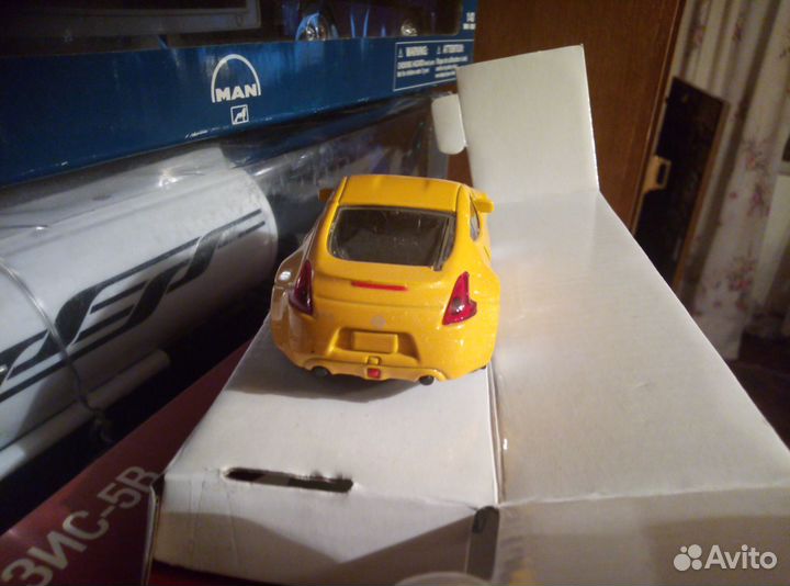 Модель 1 43 nissan 370Z