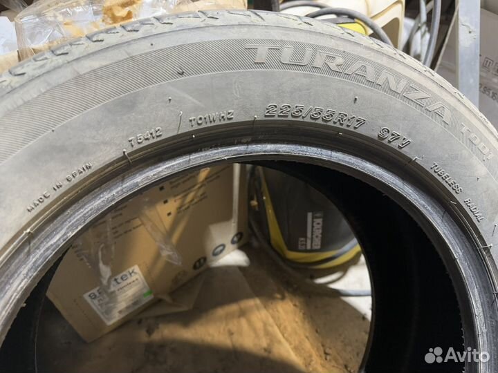 Bridgestone Turanza T001 225/55 R17