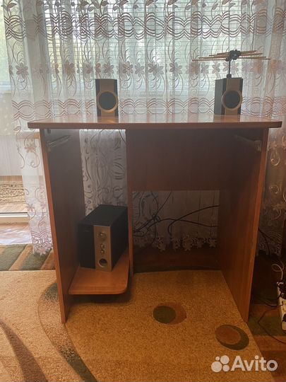 Письменный стол б/у