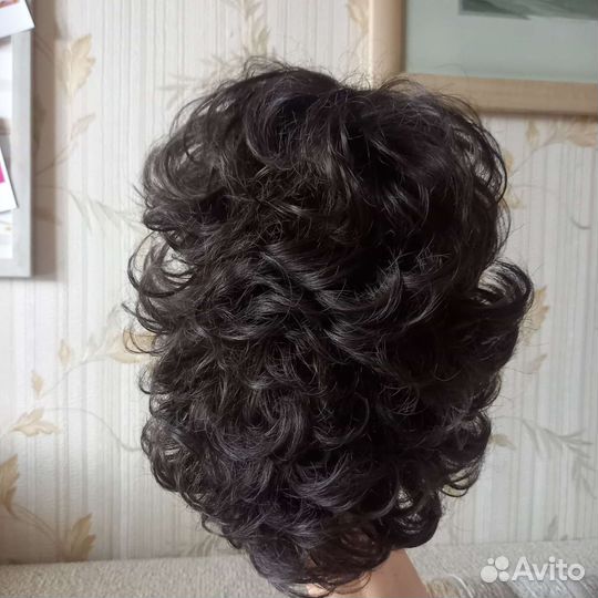 Вип-парик новый