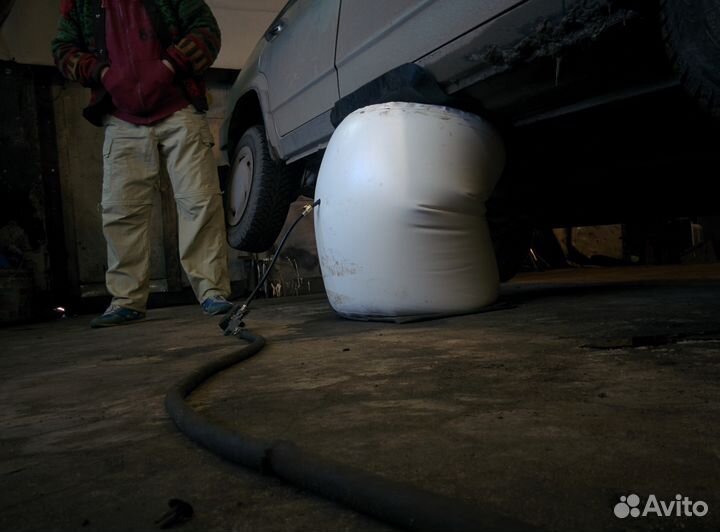 Надувной (пневмо ) домкрат