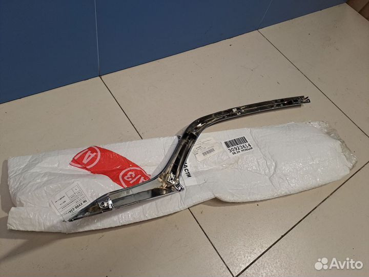 Молдинг решётки радиатора левый Mazda 6 GJ 2013-20