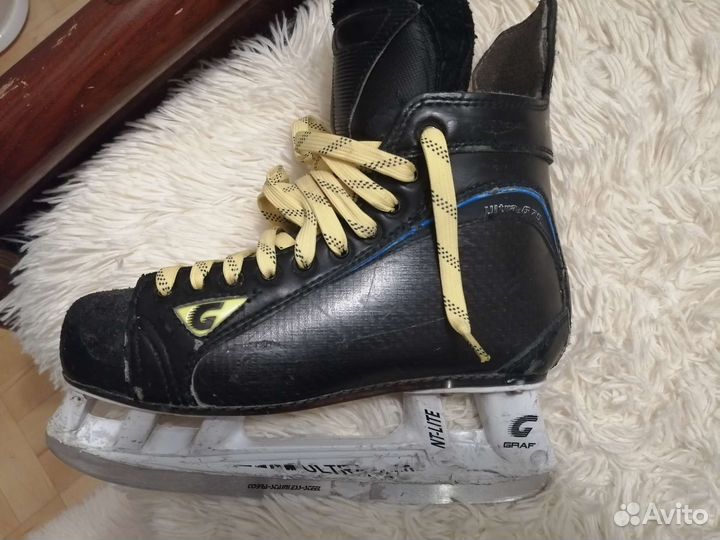 Хоккейные коньки